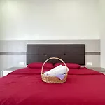 The Octagon Suites At Ipoh City Centre, 6 Pax